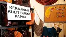 Suasana pameran produk-produk kerajinan dari berbagai daerah nusantara di gedung SMESCO, Jakarta, Jumat (5/6/2015). Pameran ini diikuti 116 peserta dari 33 provinsi di Tanah Air dalam rangka memeriahkan HUT Dekranas Ke–35. (Liputan6.com/Yoppy Renato)