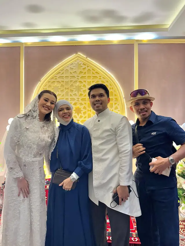 6 Potret Gen Halilintar di Tasyakuran 4 Bulan Kehamilan Aaliyah Massaid, Beri Doa