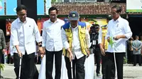 Presiden Joko Widodo atau Jokowi meresmikan tujuh ruas jalan di Daerah Istimewa Yogyakarta (DIY). (Dok. Kris - Biro Pers Sekretariat Presiden)