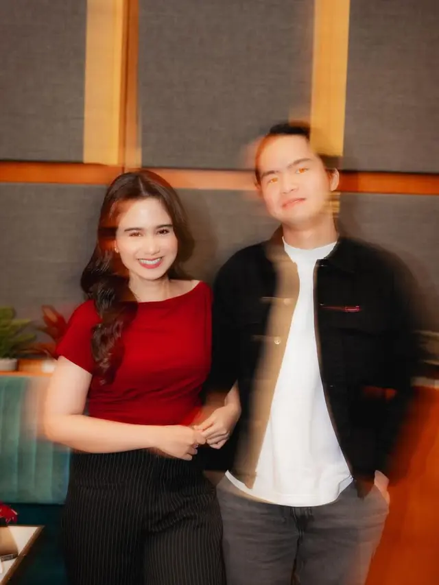 Tissa Biani pukau penggemar di launching film, gaya berani dalam merah menyala. (credit: instagram.com/tissabiani).