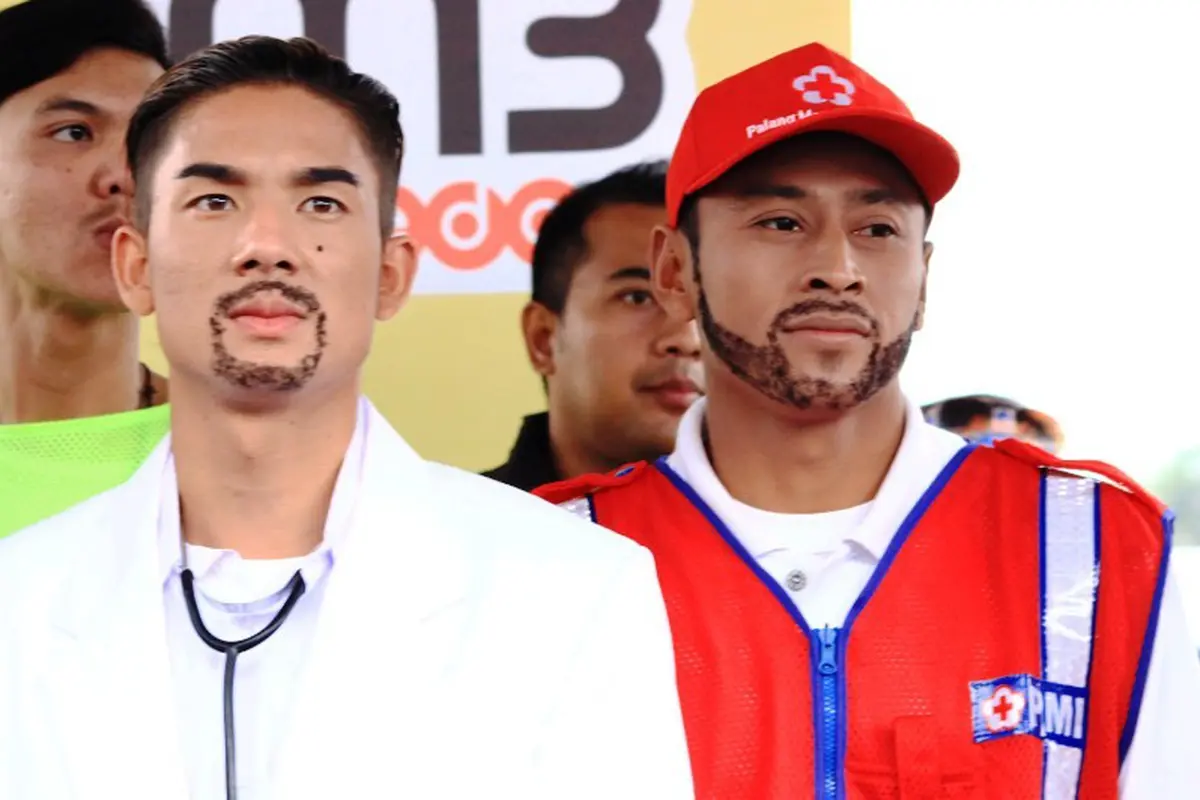 Kim Jeffrey Kurniawan dan Samsul Arif
