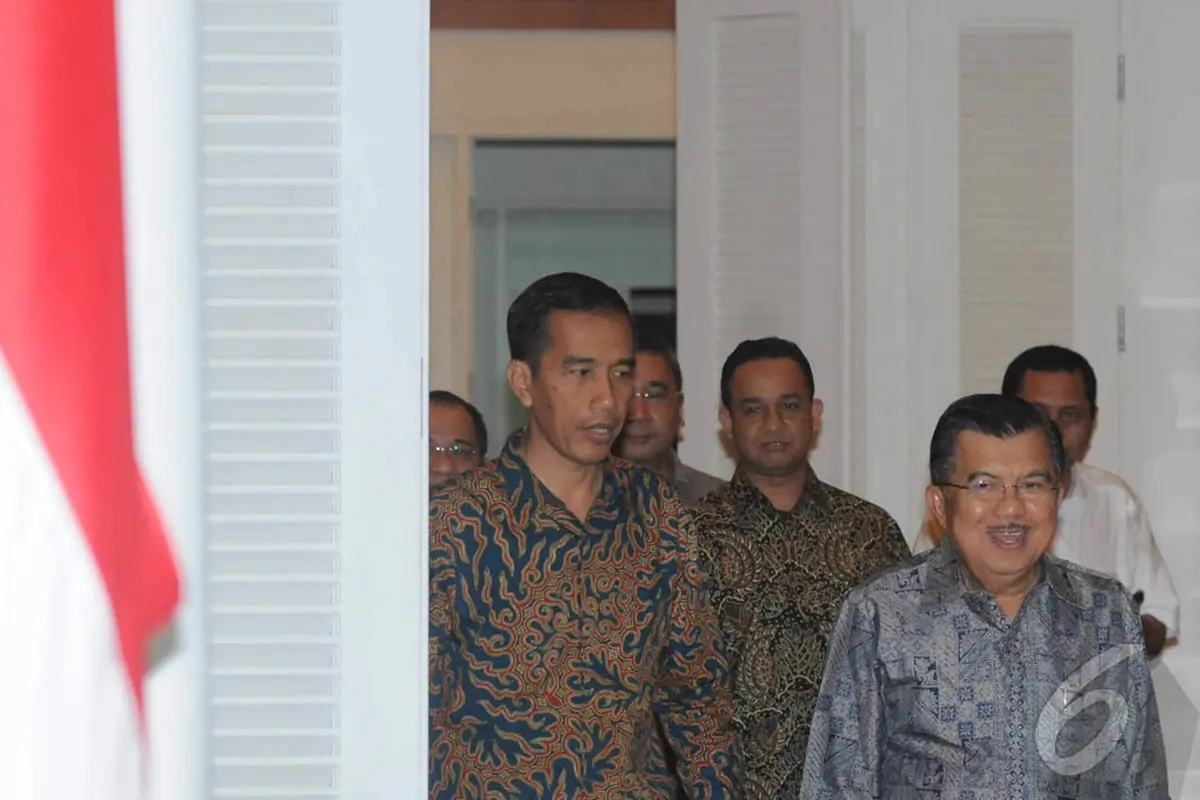 Tawa Puas Jokowi-JK Saat Umumkan Jumlah Menteri