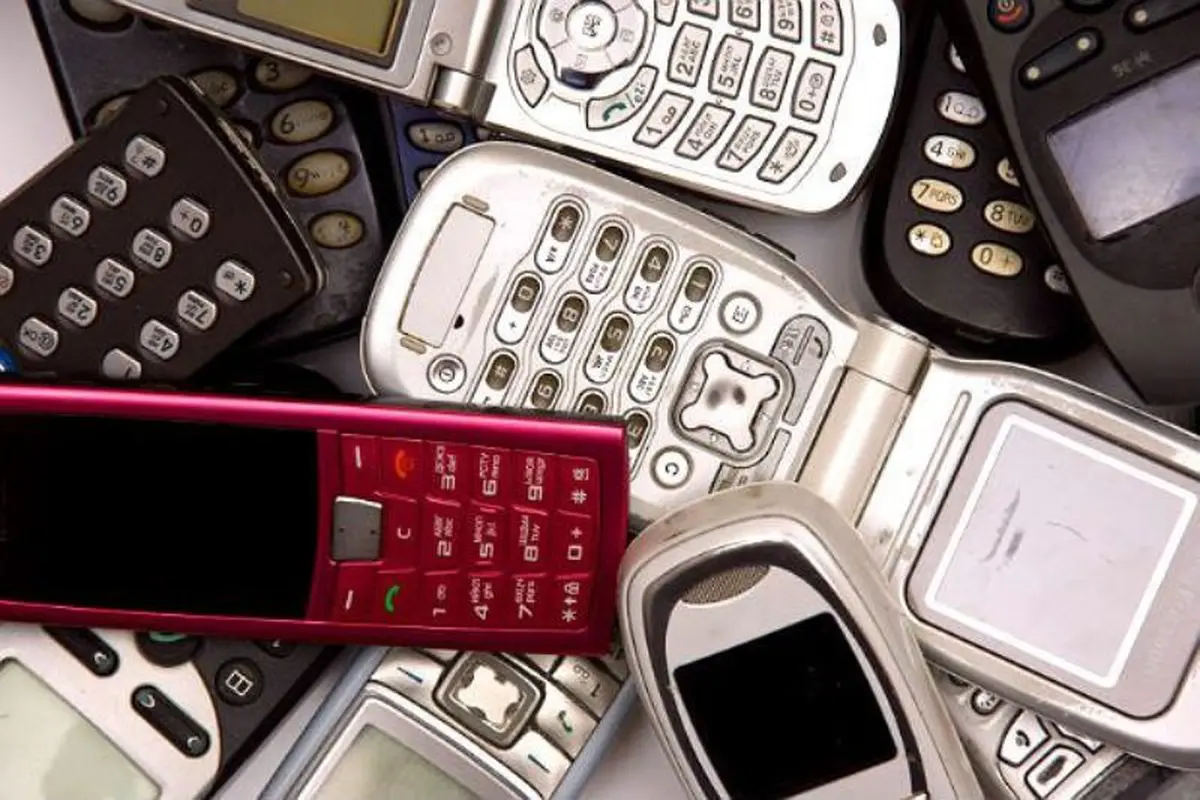 10 Keunggulan Ponsel Jadul yang Nggak Dimiliki oleh Smartphone