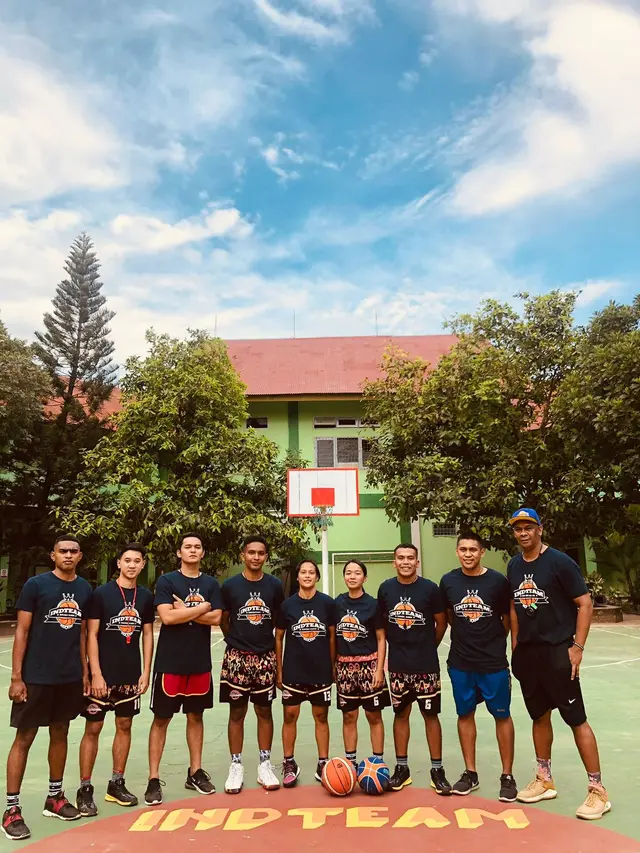 Para pelatih Indteam Basketball Academy