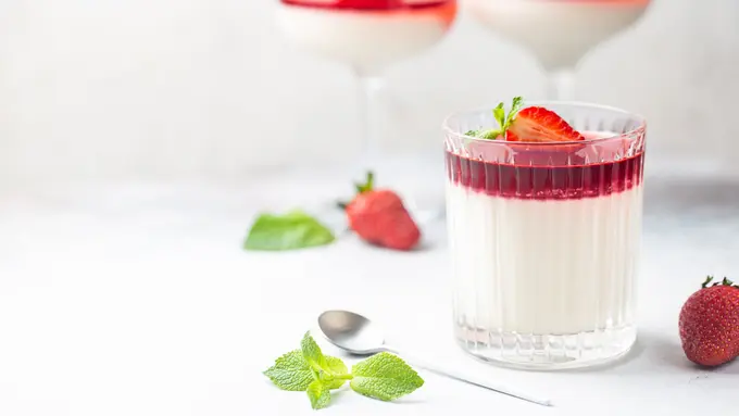 Strawberry Steamed Milk