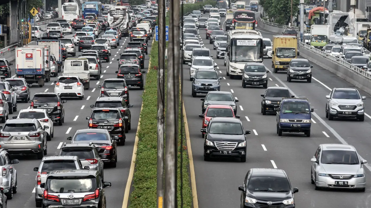 Pemprov DKI Jakarta Uji Coba Pengaturan Jam Kerja Mulai Pekan Depan
