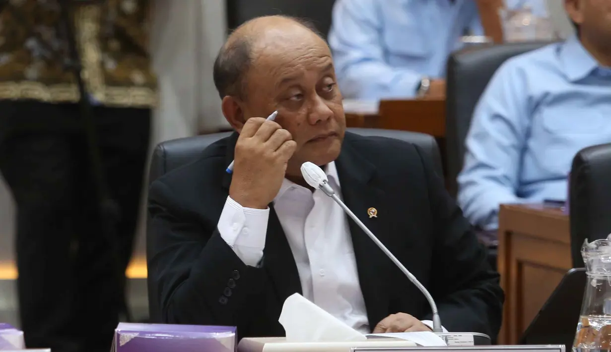 Kepala Badan Gizi Nasional (BGN) Dadan Hidayana melaporkan lebih dari 6.457 orang terdampak keracunan makanan bergizi gratis (MBG). (merdeka.com/Arie Basuki)