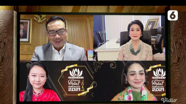 Screenshoot  Anugerah Perempuan Hebat Indonesia 2021
