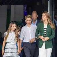 Kate Middleton hadir di Commonwealth Games 2026 bersama keluarga dengan gaya sporty chic (Photo by Michael McGurk and Michael McGurk / POOL / AFP)