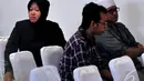 Risma meminta pihak terkait melayani keluarga penumpang dengan baik selama menunggu informasi kejelasan nasib pesawat AirAsia QZ8501, Surabaya, Jawa Timur, Senin   (29/12). (Liputan6.com/Johan Tallo)