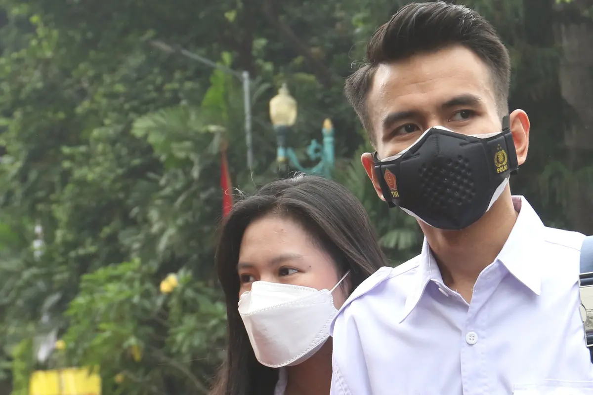 FOTO: Jerinx dan Adam Deni Penuhi Panggilan Polisi