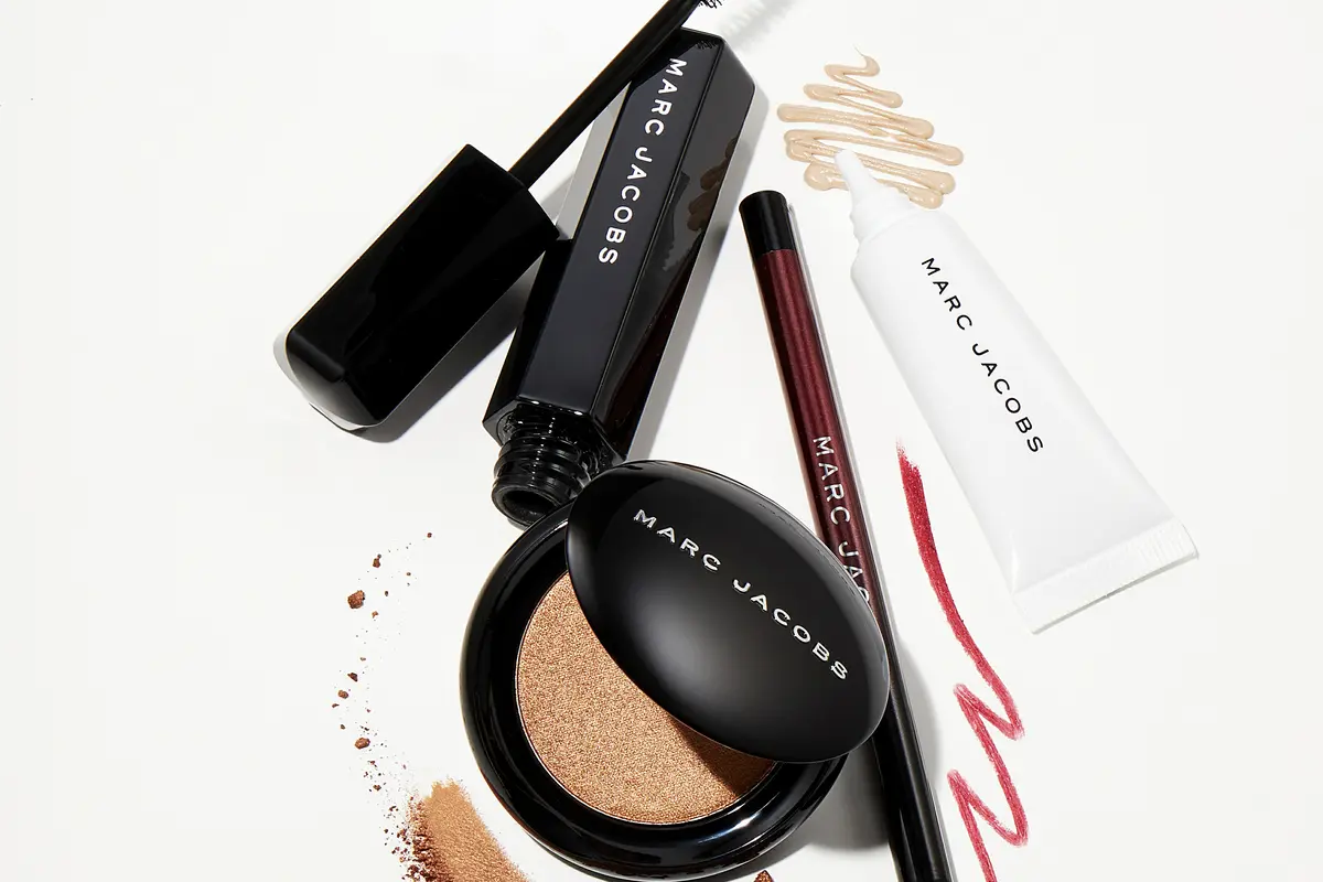Produk Terbaru untuk Ciptakan Makeup Mata Lebih Sempurna