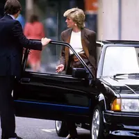 Seperti apa penampakan mobil Putri Diana yang terjual mahal (instagram/silverstoneauctions)