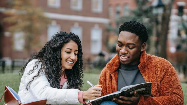 Ilustrasi mahasiswa baru