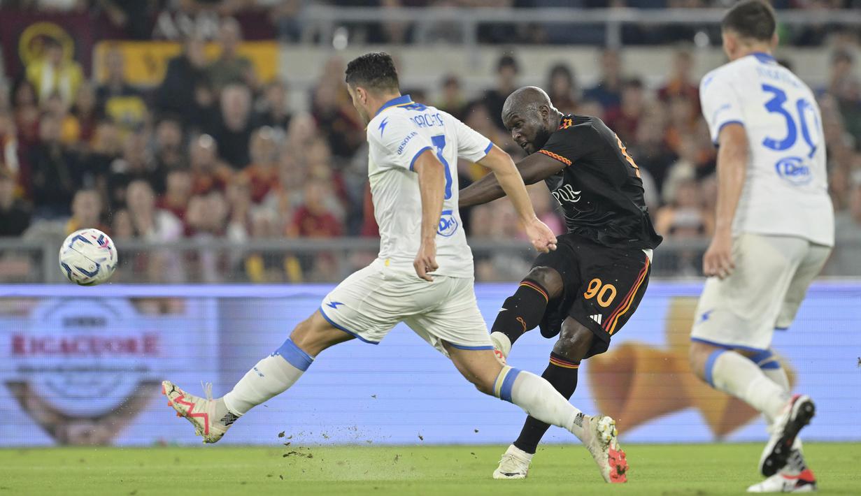 Dua gol kemenangan AS Roma tercipta berkat aksi Romelu Lukaku dan Lorenzo Pellegrini. (Alfredo Falcone/LaPresse via AP)