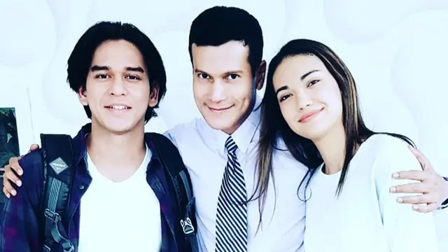 Jadi Ayah-Anak di Samudra Cinta, Ini 6 Potret Kedekatan Adam Jordan dan Rangga Azof