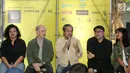 Leonard Theosabrata (tengah) bersama Founder BrightspotMRKT memberi keterangan pers BrightspotMRKT 10 Year Anniversary di Distric 8 SCBDJakarta, Selasa (17/9/2019). Brightspot merupakan platform untuk mendukung kreativitas anak muda dalam industri fashion hingga seni. (Liputan6.com/Fery Pradolo)