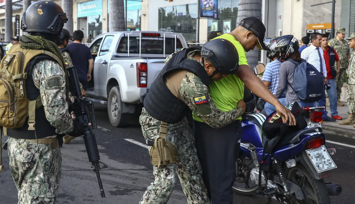 Keadaan darurat diumumkan di daerah-daerah negara yang sedang berjuang melawan kejahatan terkait narkoba. (AFP/Gerardo Menoscal)