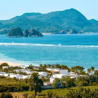 Lombok memiliki keindahan yang bisa menjadi destinasi menarik untuk menghilangkan penat. (Foto: Dokumen/Amber Lombok Beach Resort)
