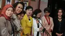 Panitia Seleksi (Pansel) calon pimpinan KPK saat menggelar konferensi pers di Gedung Sekretariat Negara, Jakarta, Selasa (23/6/2015). Pansel mengumumkan bahwa masa pendaftaran calon Pimpinan KPK diperpanjang hingga awal Juli. (Liputan6.com/Faizal Fanani)