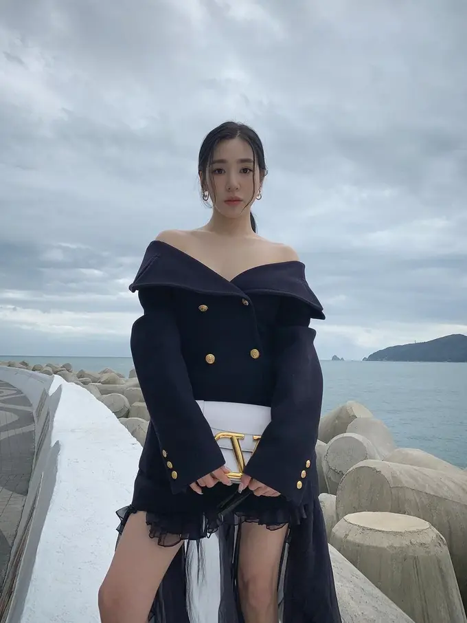 7 OOTD Terbaik ala Tiffany Girls’ Generation, Super Stylish dengan Visual Paripurna