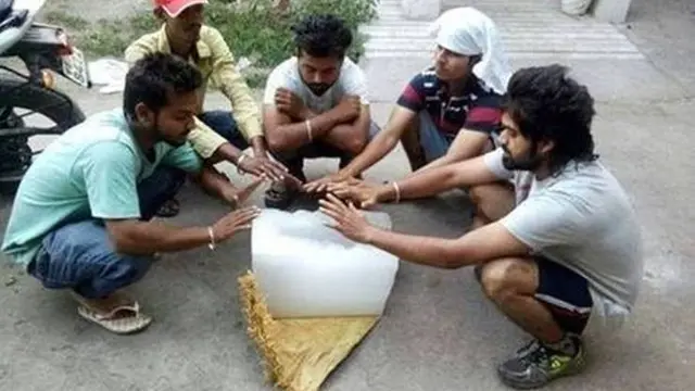 6 Cara Kocak Orang Agar Tidak Kepanasan Ini Bikin Ketawa