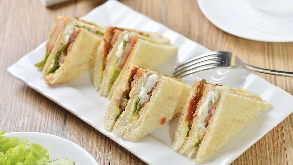 5 Tips Membuat Sandwich Sendiri di Rumah agar Enak dan Terlihat Rapi
