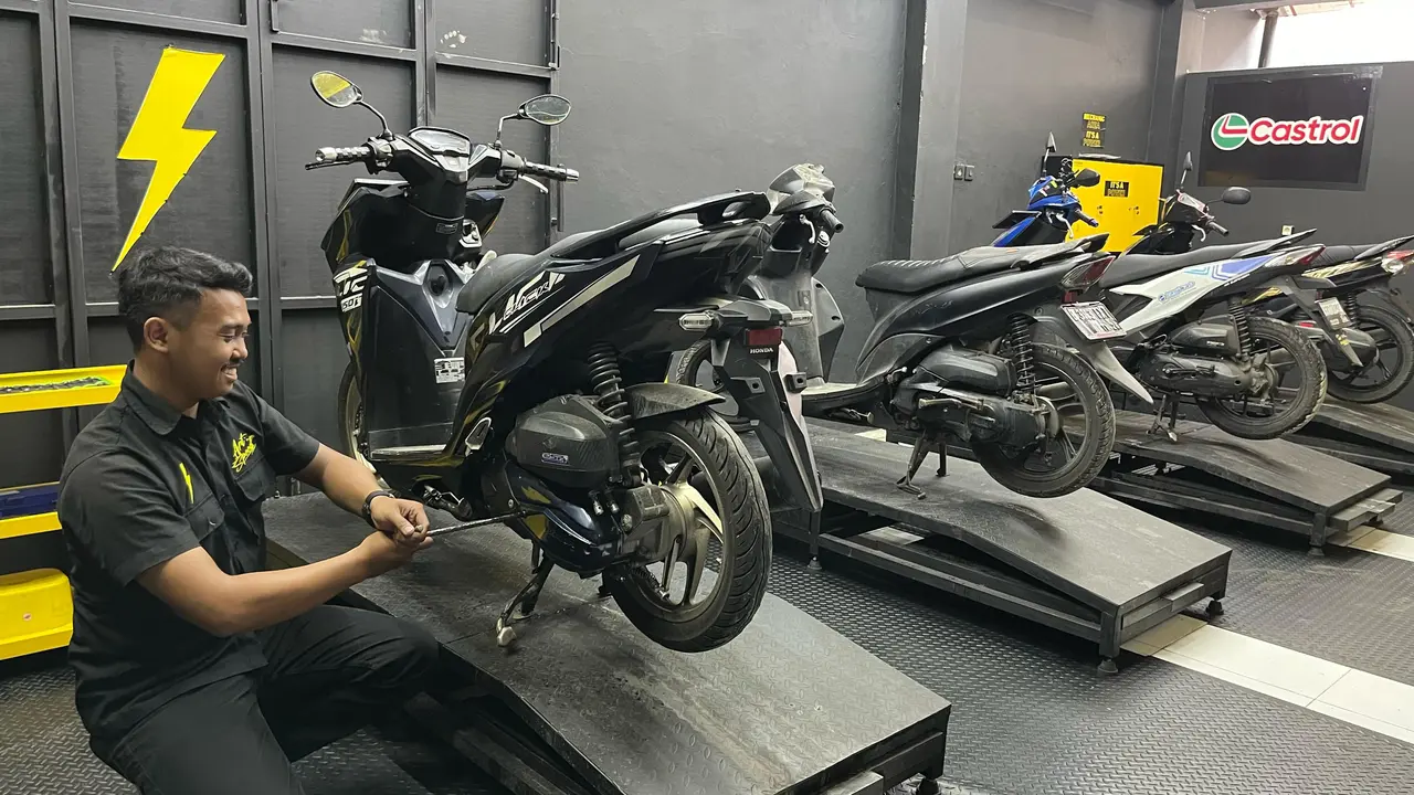 bengkel motor