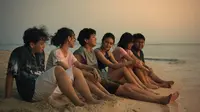Film '1 KAKAK 7 PONAKAN' mengisahkan perjuangan keluarga melawan ambisi, lengkap dengan sinopsis, pemain, dan jadwal tayang.