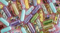 Sebuah perusahaan di Ohio memproduksi pil glitter yang dapat dikonsumsi oleh manusia.
