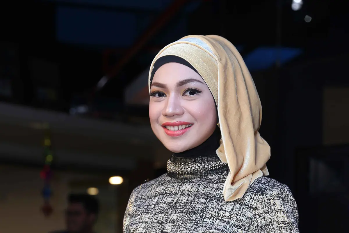 [Bintang] Indah Nevertari