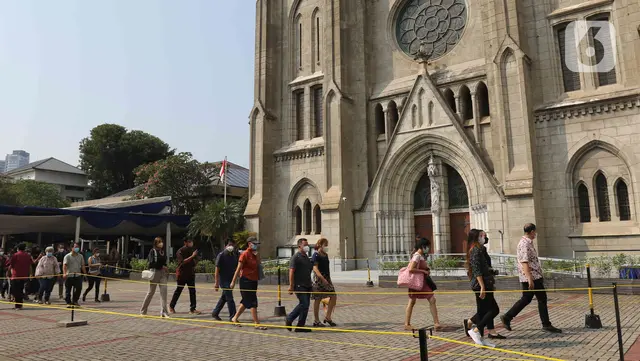 7. Gereja Katedral Jakarta