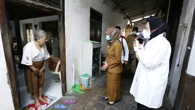 Pastikan Penyaluran Bansos Cepat dan Tepat Sasaran, Mensos Cek Langsung Penerima Bansos