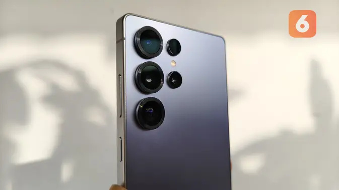 Samsung Galaxy S26 Ultra: Isi Penuh Baterai Kilat!