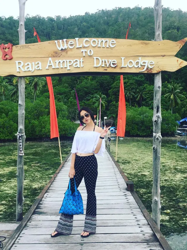 [Bintang] Aura Kasih