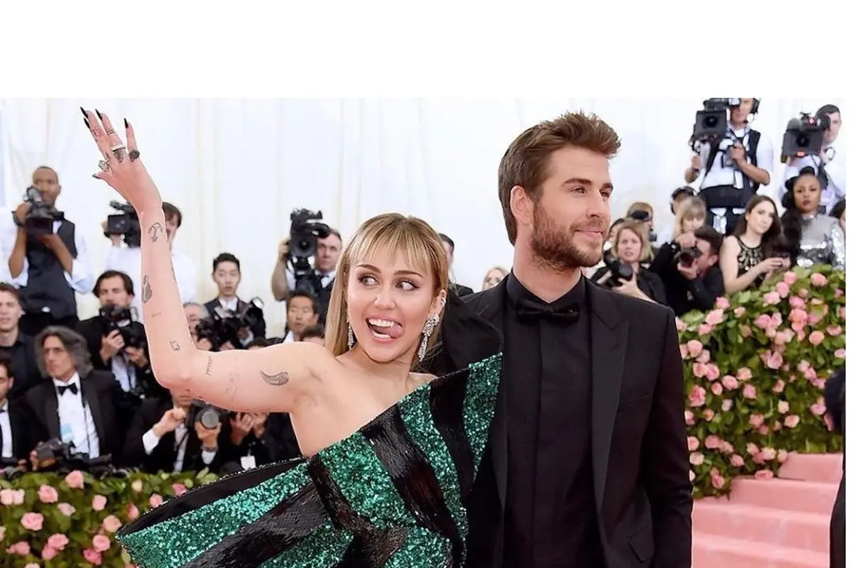 Resmi Bercerai, Ini 6 Momen Manis Miley Cyrus dan Liam Hemsworth