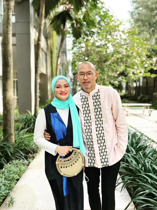 6 Potret Aditya Tumbuan Anak Rima Melati dan Istri yang Jarang Tersorot, Harmonis