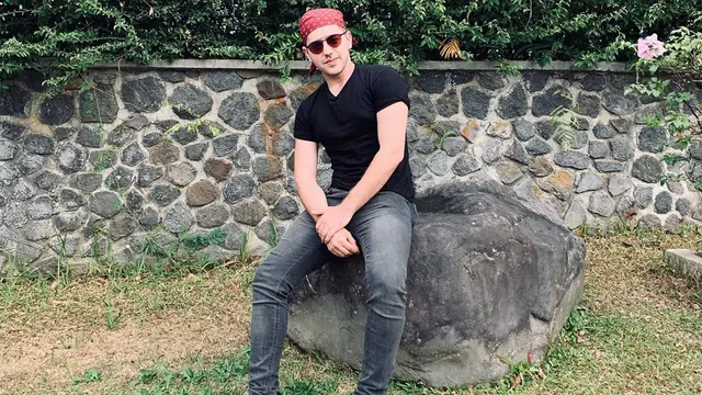 6 Pesona Cemal Faruk, Pemeran Ronald dalam Sinetron Magic Tumbler Season 3