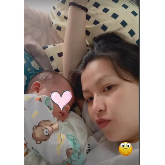 Sama Seperti Dinda Hauw, Ini 6 Potret Ninie Mbayang Baru Melahirkan Anak Kedua