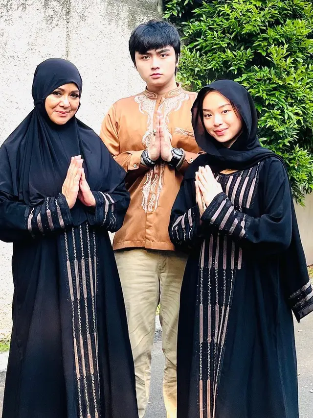 6 Potret Kebersamaan Betharia Sonata dan Nabila Rahman, Ibu dan Anak yang Kompak