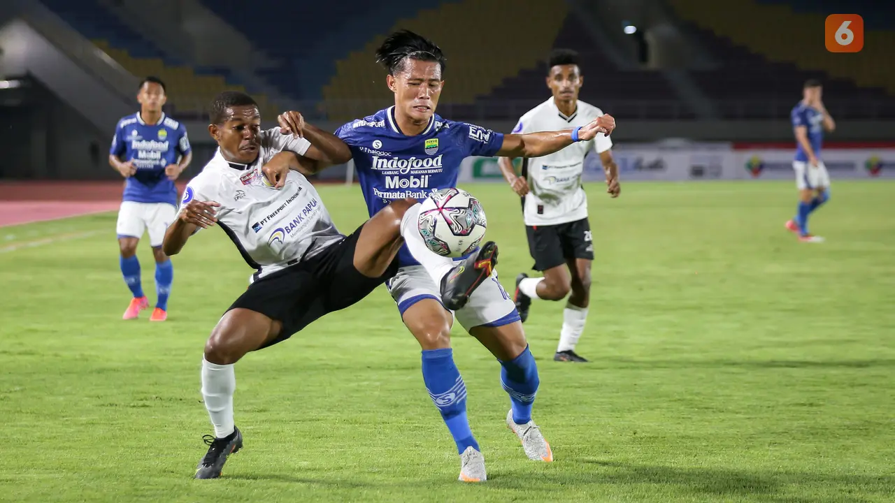 Foto: Belum Terkalahkan, Persib Gusur Bhayangkara FC dari Puncak Klasemen usai Gulung Persipura Jayapura dalam BRI Liga 1