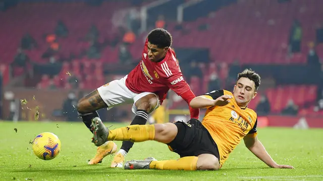 Foto Liga Inggris: Aksi Menawan Marcus Rashford Saat Menjadi Pahlawan Kemenangan Manchester United Atas Wolves