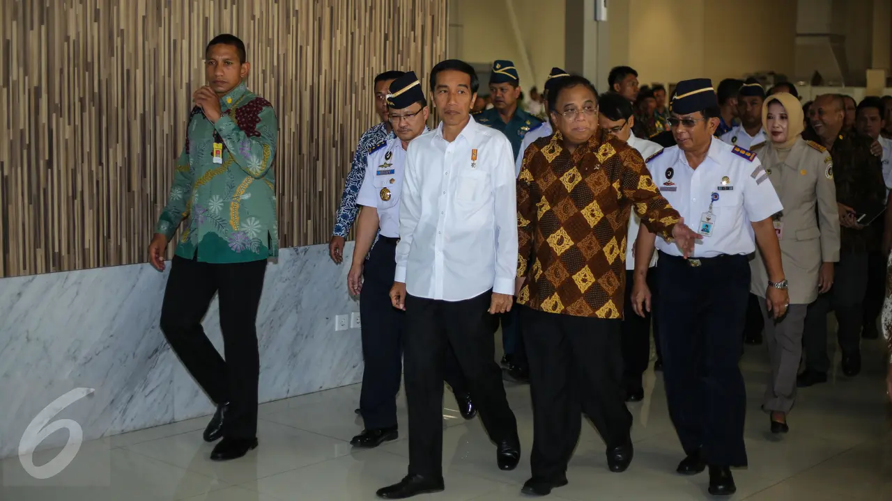 Jelang Ramadan, Jokowi Blusukan ke Pelabuhan Tanjung Priok
