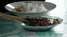 Sate biawak kini digemari warga Bekasi, banyak pedagang menjajakannya selepas sore hari. Makanan ini dipercaya bisa mengobati penyakit dan menambah vitalitas.