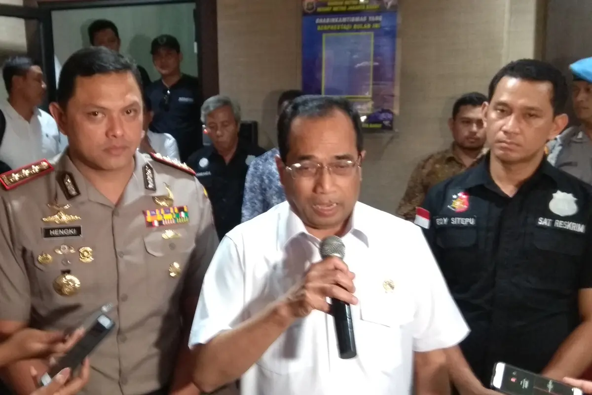 Menteri Perhubungan Budi Karya Sumadi meminta aplikator perketat seleksi mitra pengemudi (Nur Habibie/Merdeka.com)