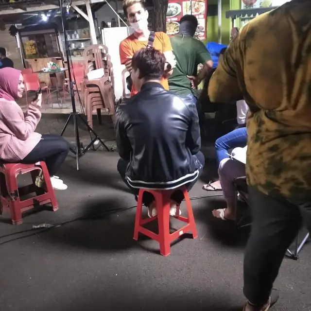 Main Miniseri Bareng, Ini 6 Potret Keseruan Lesty Kejora dan Rizky Billar saat Syuting