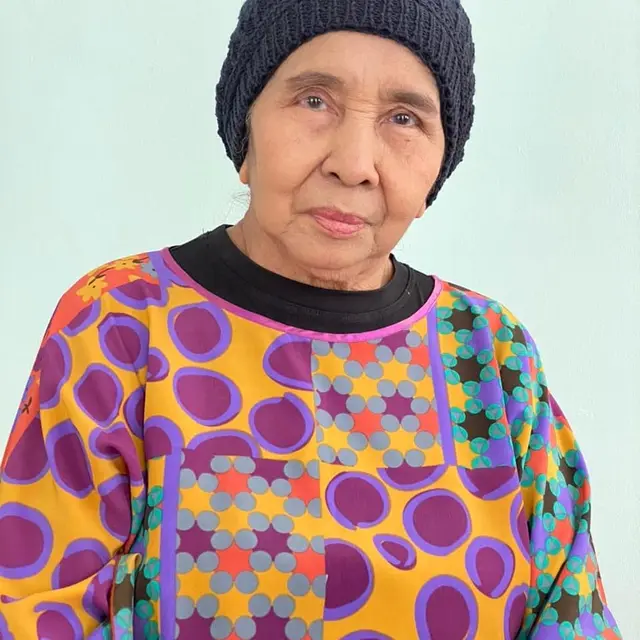6 Potret Terbaru Artis Senior Aty Cancer, Aktif Berkarya di Usia 75 Tahun