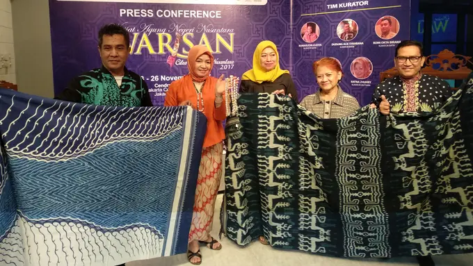 [Bintang] Batik, Tenun, Mutiara