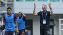 <p>Pelatih RANS Nusantara FC, Rodrigo Santana saat melawan Persib Bandung pada laga pekan ke-25 BRI Liga 1 2022/2023 di Stadion Pakansari, Bogor, Minggu (19/2/2023). (Bola.com/M Iqbal Ichsan)</p>