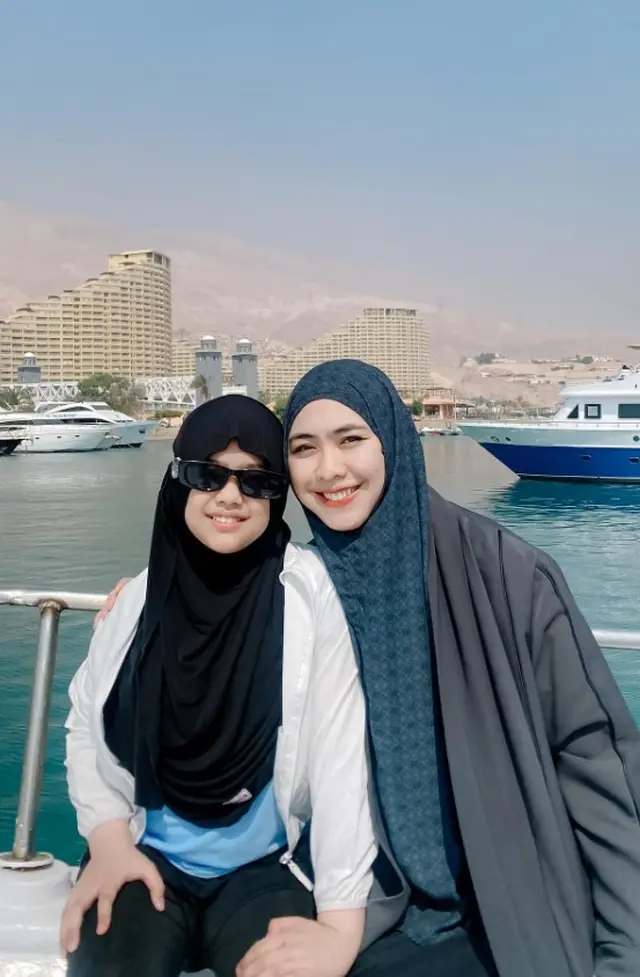 Momen Liburan Oki Setiana Dewi Bareng Anak di Kairo/Instagram/@okisetianadewi